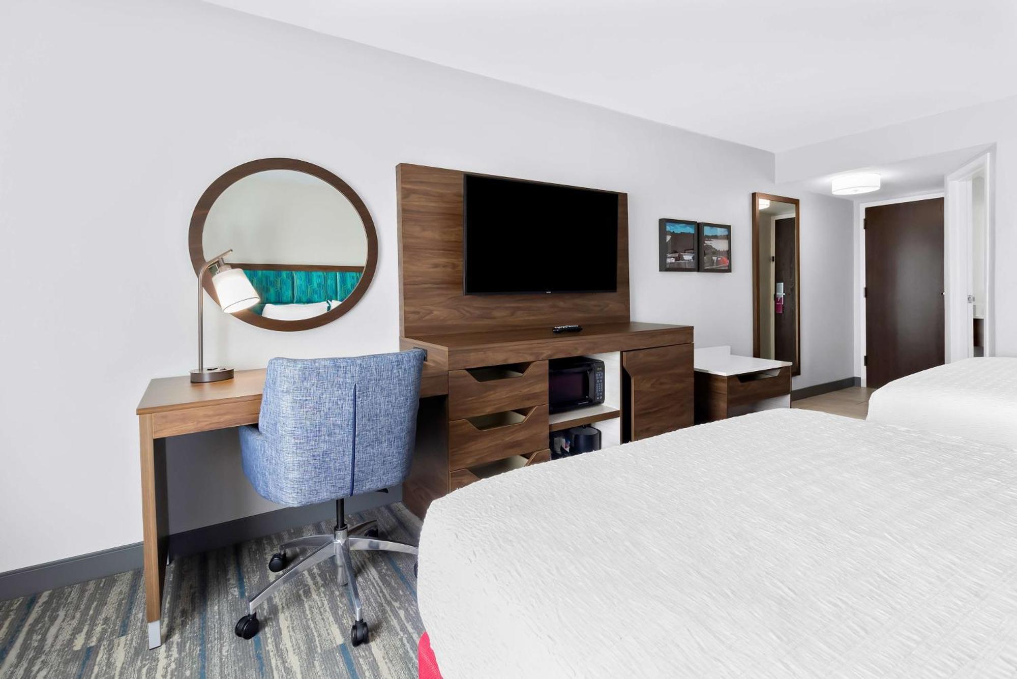 Hotel Hampton 3*