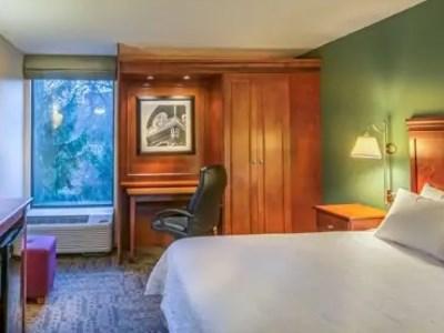 Hotel Hampton 3*
